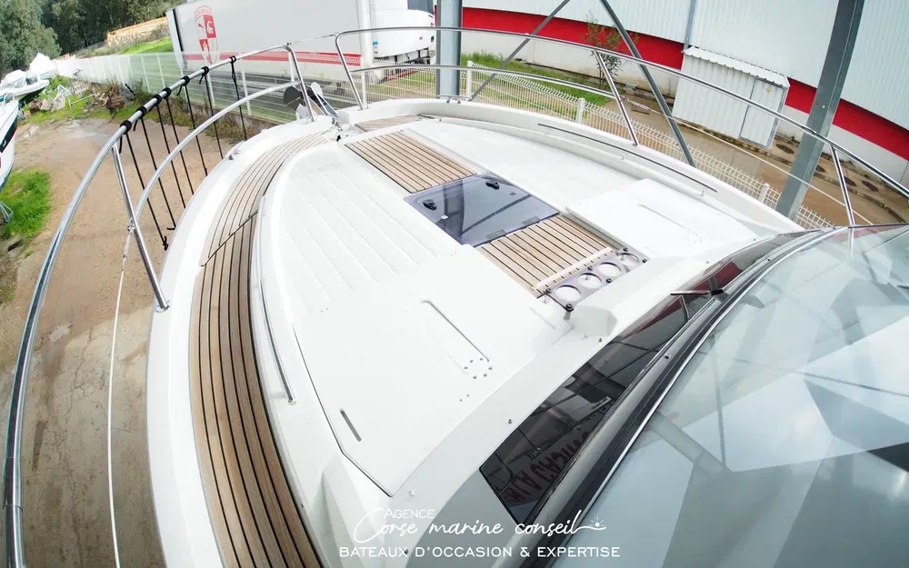 slider 7 Jeanneau Cap Camarat 10.5 WA