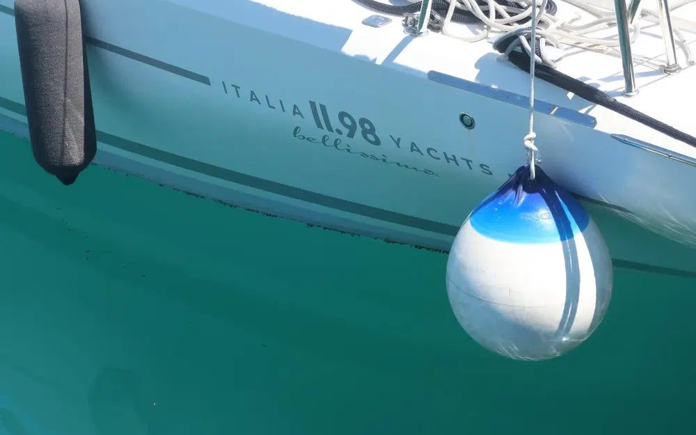 slider 10 Italia Yachts 11.98