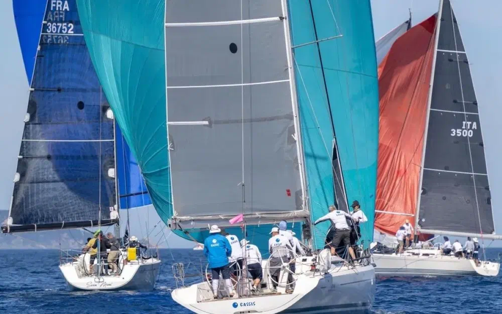 slider 5 Italia Yachts 11.98