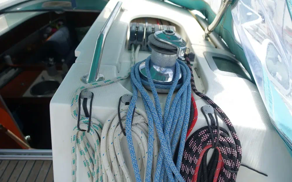 slider 14 Beneteau First 38s5