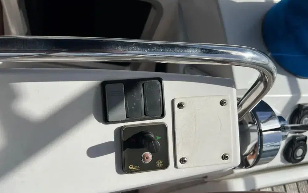 slider 12 Jeanneau 57