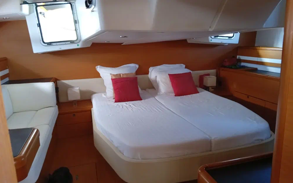 slider 37 Jeanneau 57