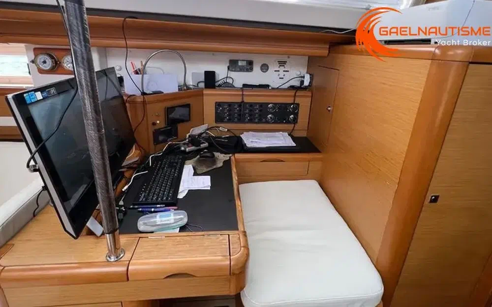 slider 7 Jeanneau 57