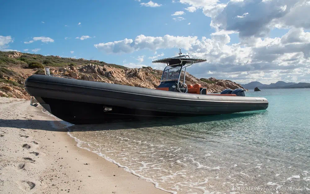 slider 2 Sea Water Phantom 300