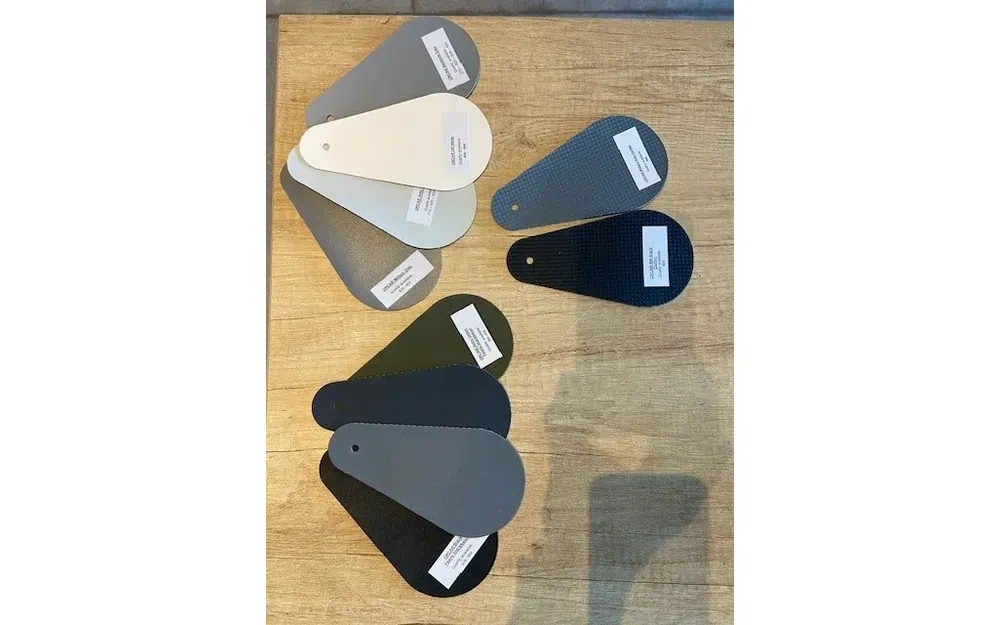 slider 8 Sea Water Phantom 300