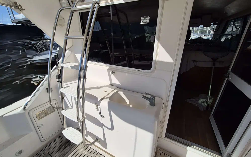 slider 6 Riviera 3350 Convertible