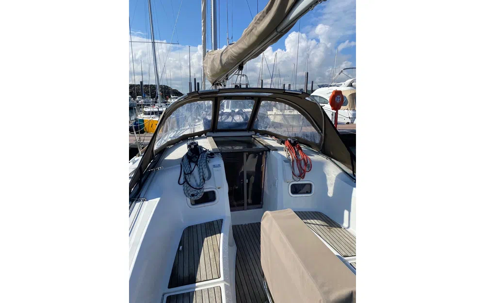 slider 10 Jeanneau Sun Odyssey 349