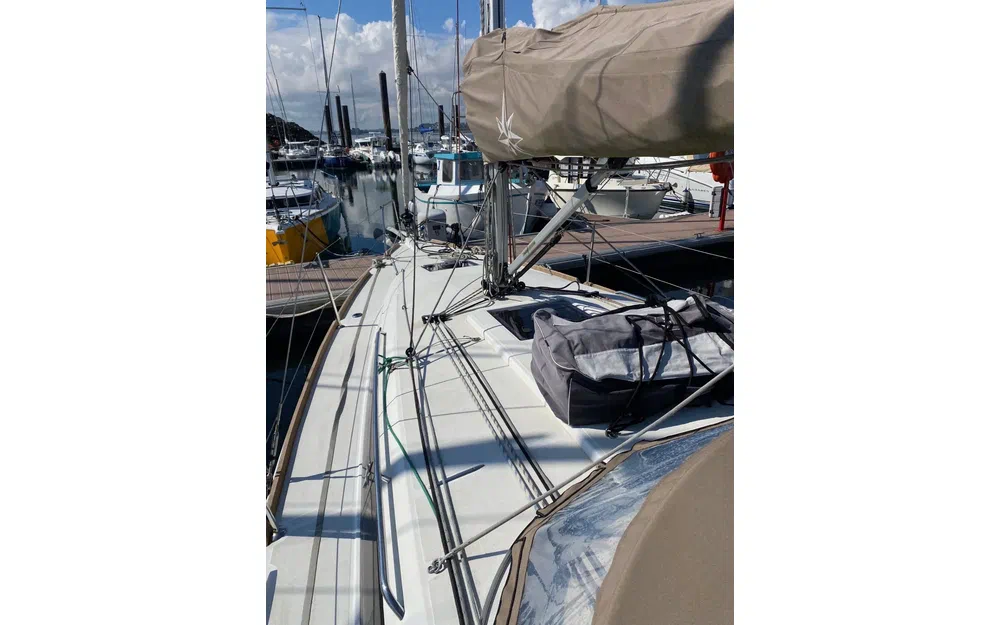 slider 11 Jeanneau Sun Odyssey 349