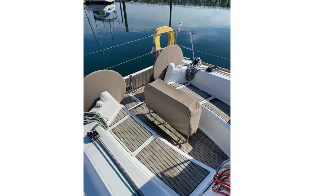 slider 2 Jeanneau Sun Odyssey 349