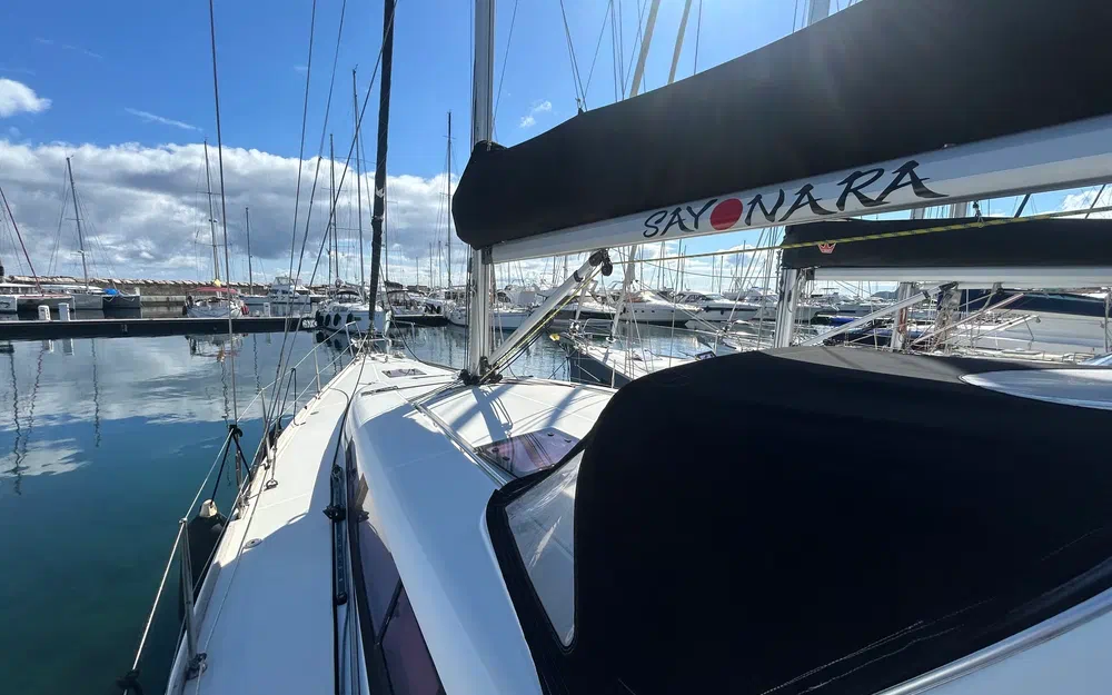slider 3 Beneteau Sense 43