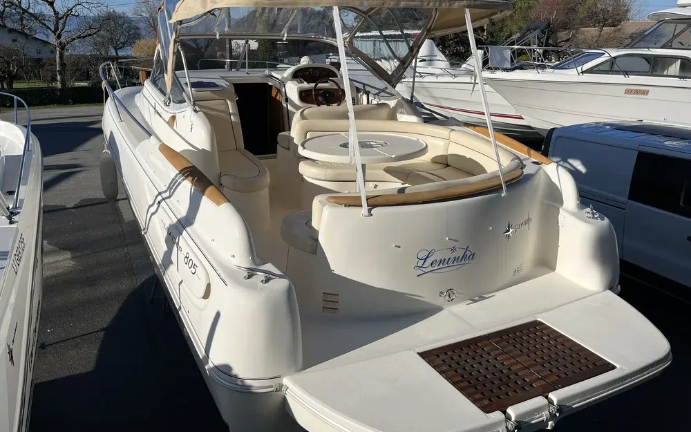 slider 1 Jeanneau Leader 805