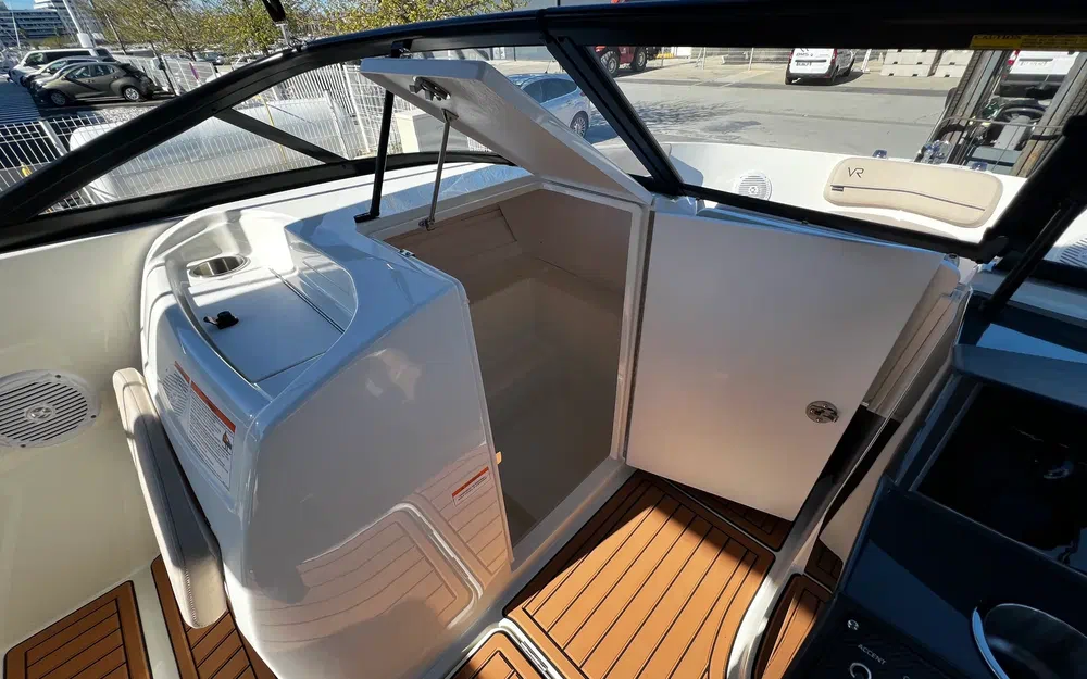 slider 16 Bayliner VR6 BOWRIDER OB