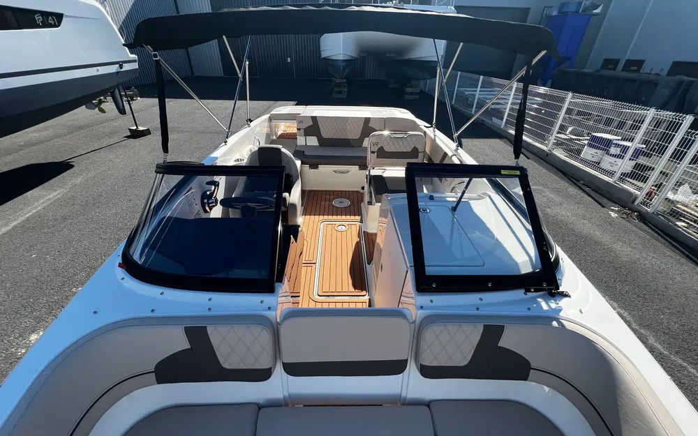 slider 3 Bayliner VR6 BOWRIDER OB