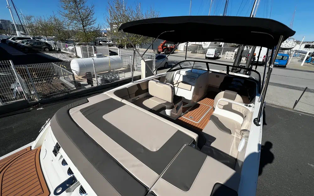 slider 2 Bayliner VR6 BOWRIDER OB