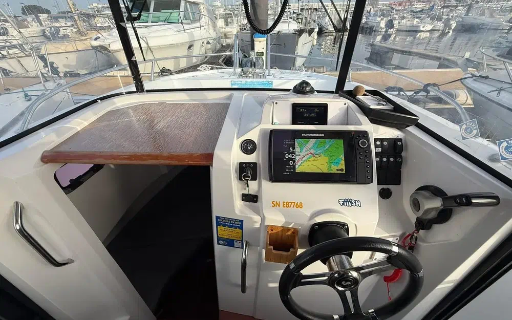 slider 12 Beneteau Barracuda 7