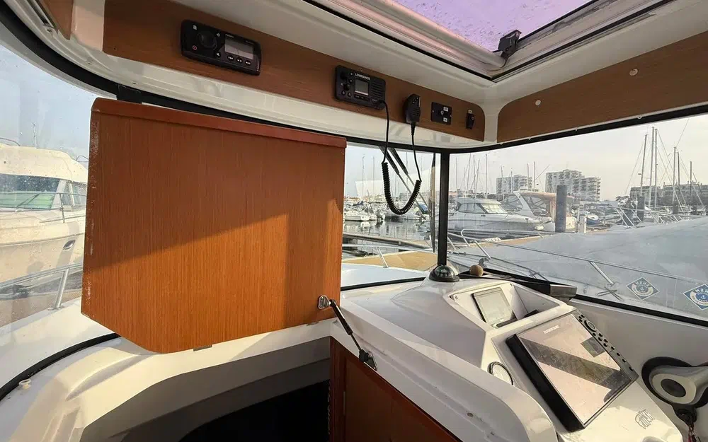 slider 13 Beneteau Barracuda 7