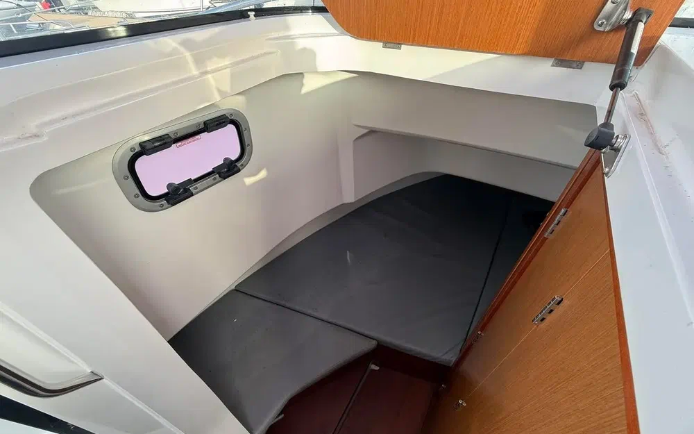 slider 14 Beneteau Barracuda 7