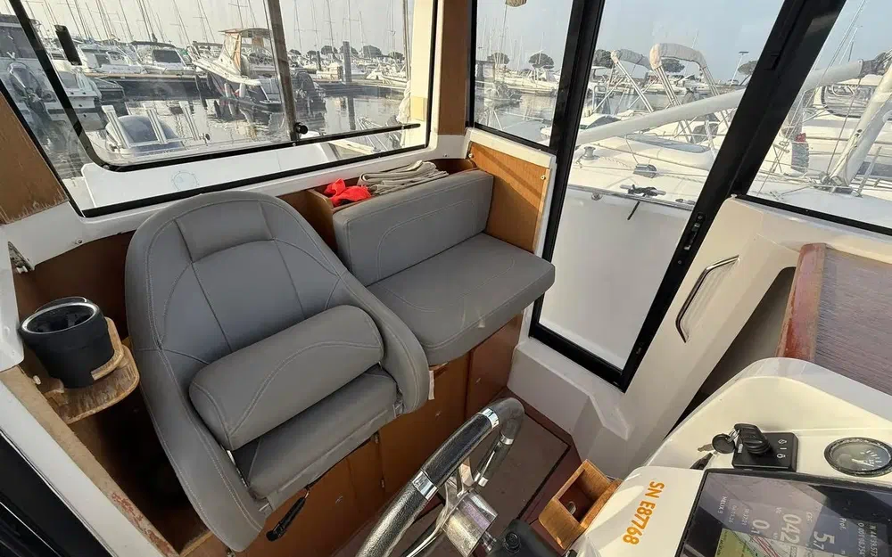 slider 16 Beneteau Barracuda 7