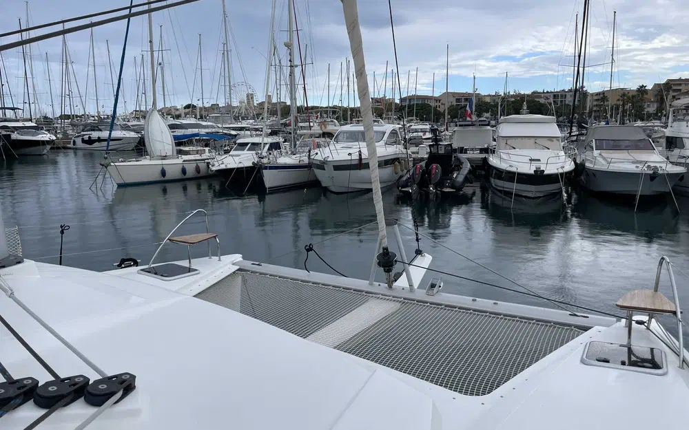 slider 10 Fountaine Pajot Lucia 40