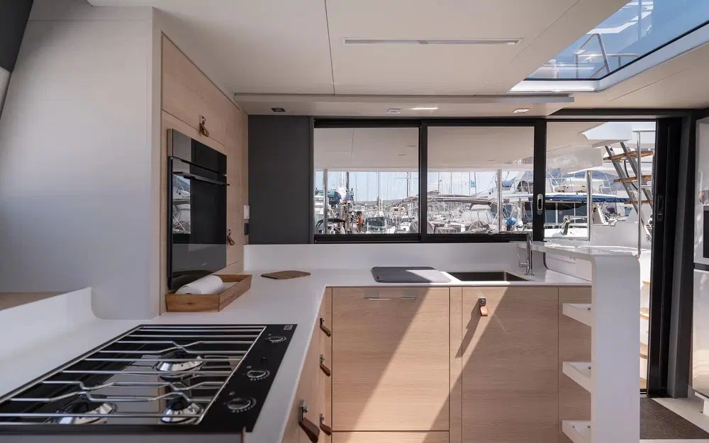 slider 11 Indigo Yacht 45