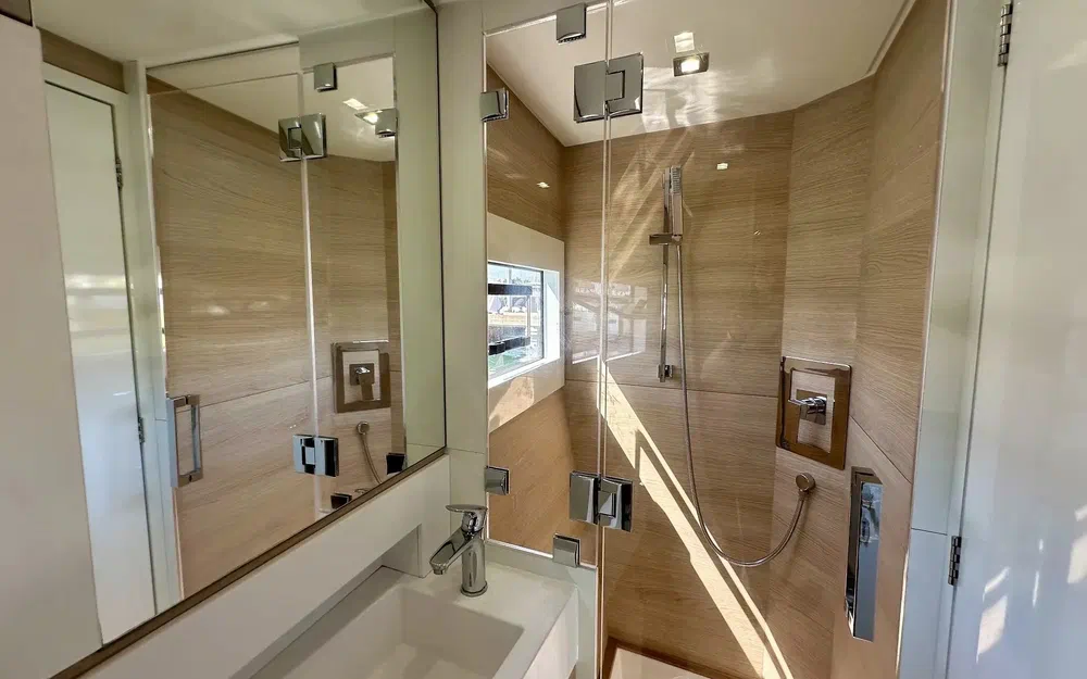 slider 19 Aventura Yacht Indigo Yacht 45