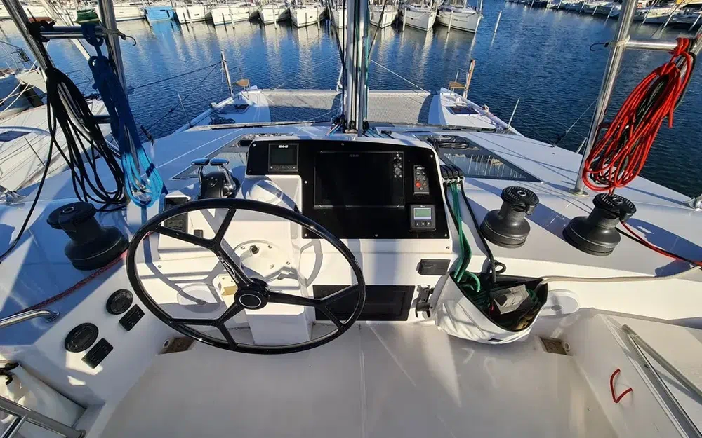 slider 15 Nautitech 46