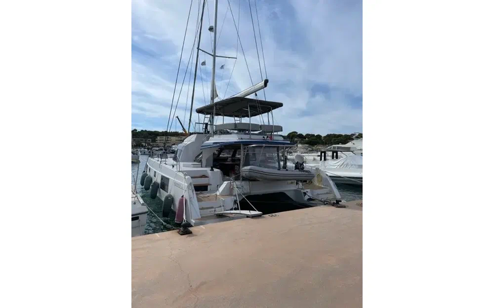 slider 1 Nautitech 46