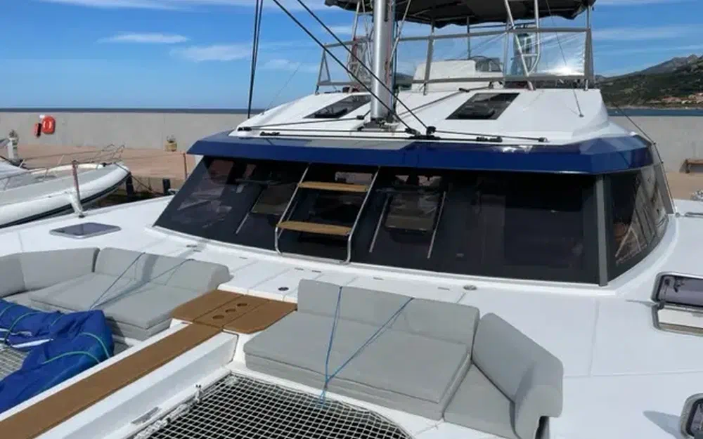 slider 3 Nautitech 46