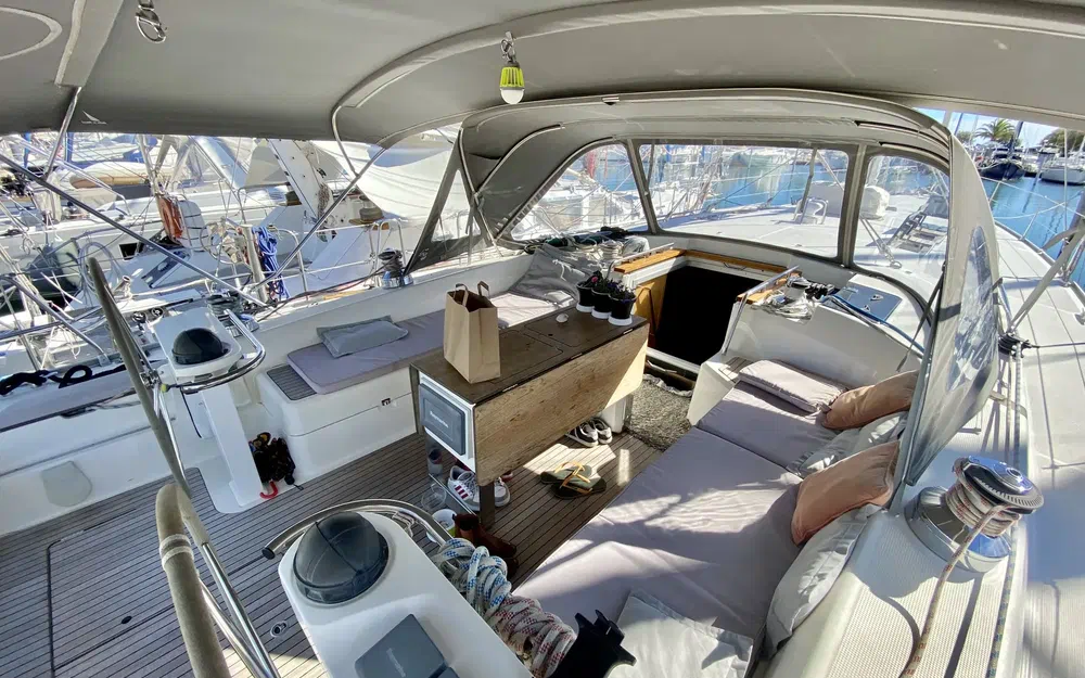 slider 10 Bavaria Cruiser 55