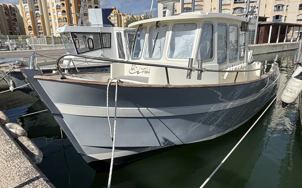 slider 14 Rhea 730 Fishing