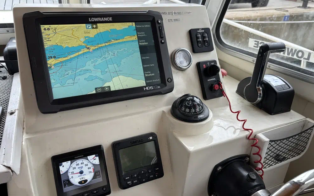 slider 15 Rhea 730 Fishing