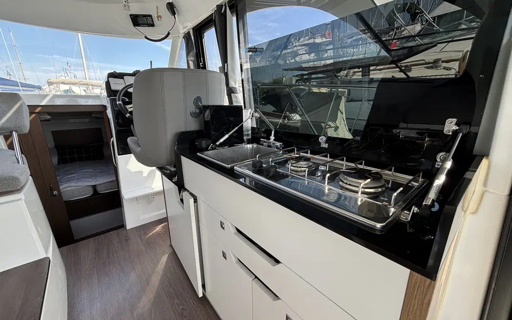 slider 17 Beneteau Antares 9 OB