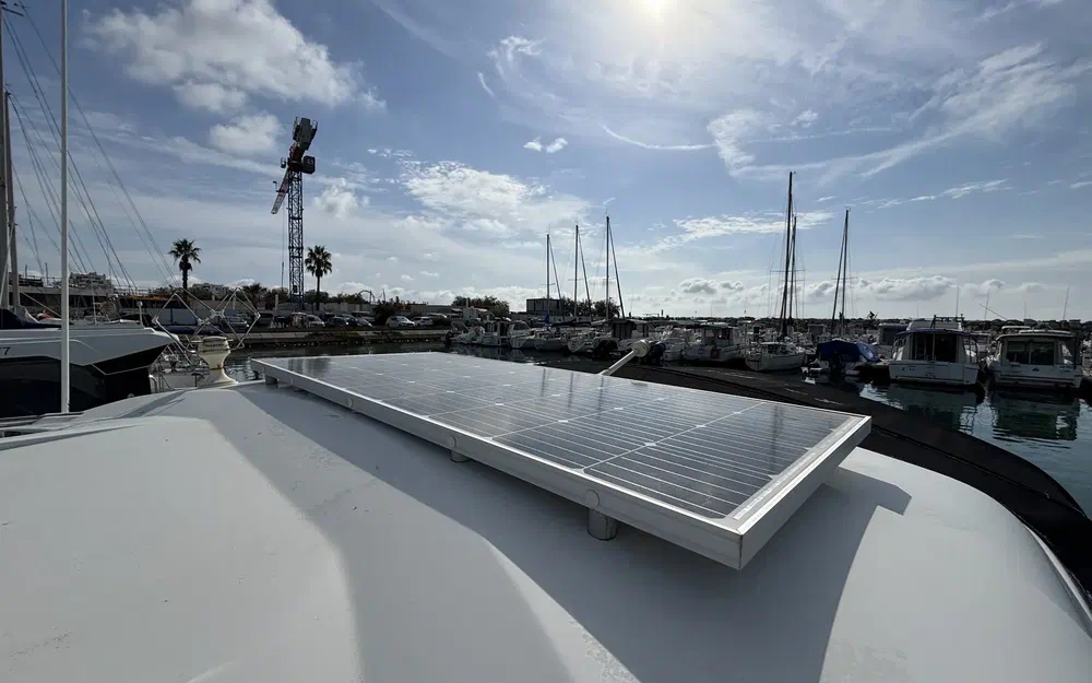 slider 26 Beneteau Antares 9 OB