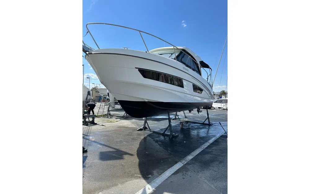 slider 28 Beneteau Antares 9 OB