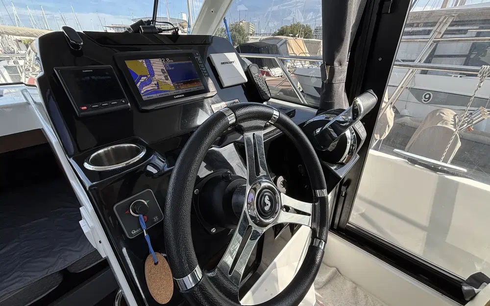 slider 8 Beneteau Antares 9 OB