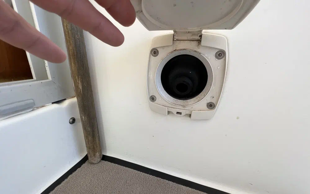 slider 13 Beneteau Antares Serie 9