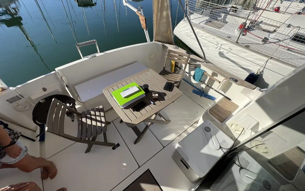 slider 20 Beneteau Antares Serie 9
