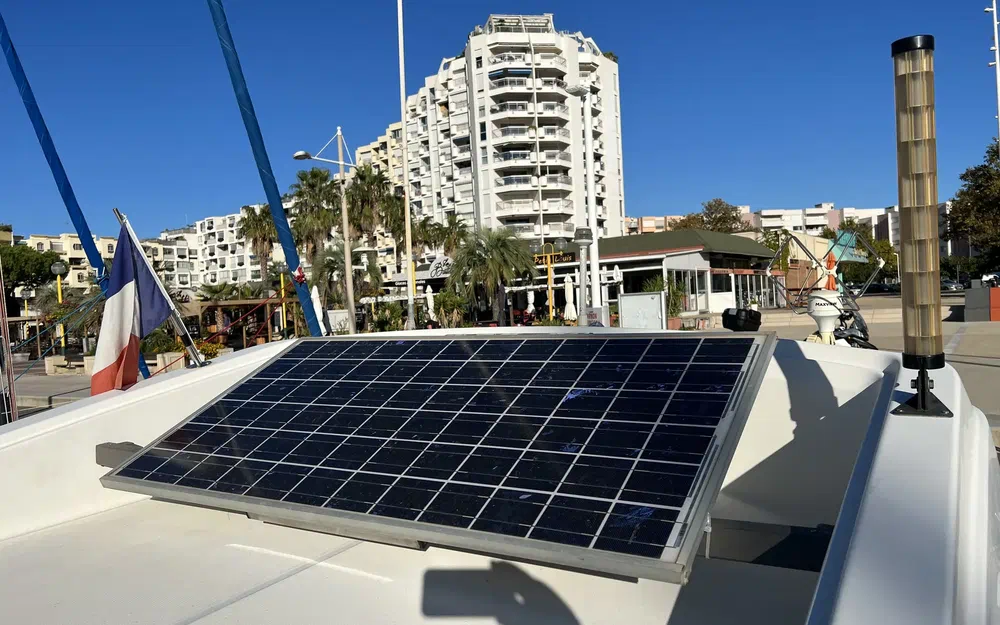 slider 22 Beneteau Antares Serie 9