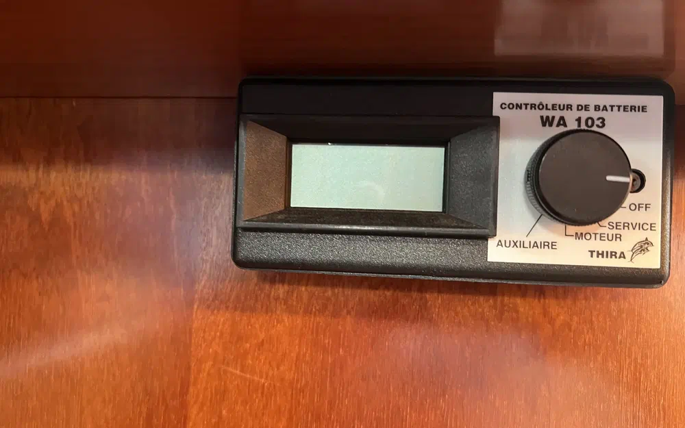 slider 36 Beneteau Antares Serie 9