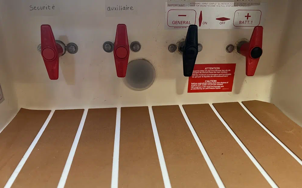 slider 37 Beneteau Antares Serie 9