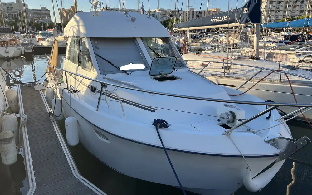 slider 3 Beneteau Antares Serie 9