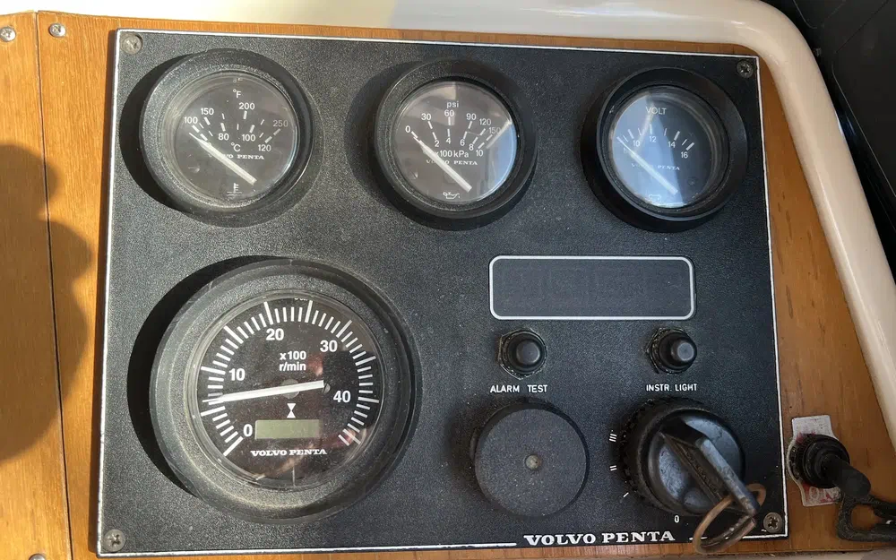 slider 43 Beneteau Antares Serie 9