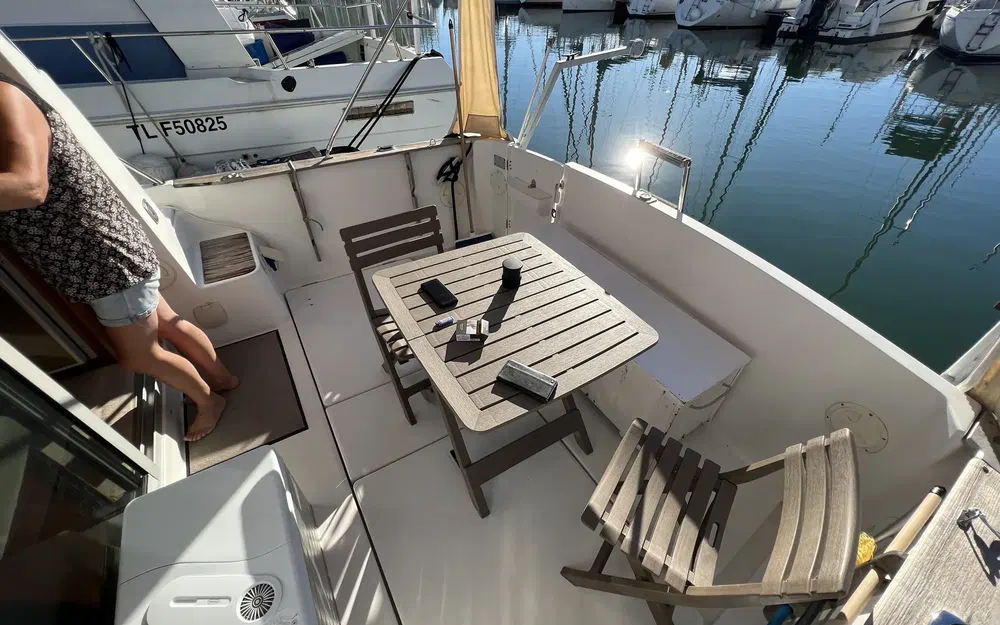 slider 7 Beneteau Antares Serie 9