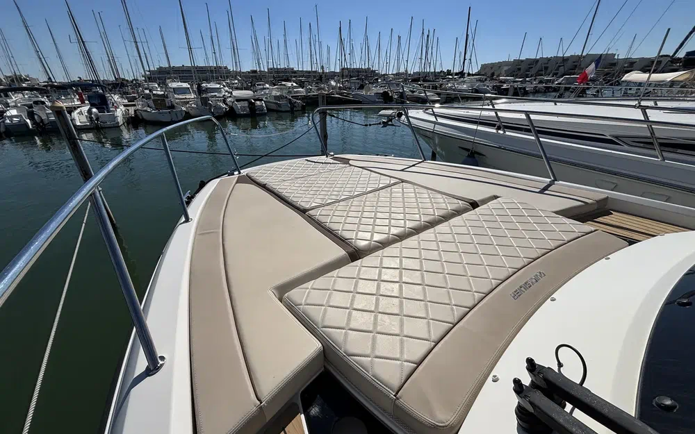 slider 9 Quicksilver Activ 875 Sundeck