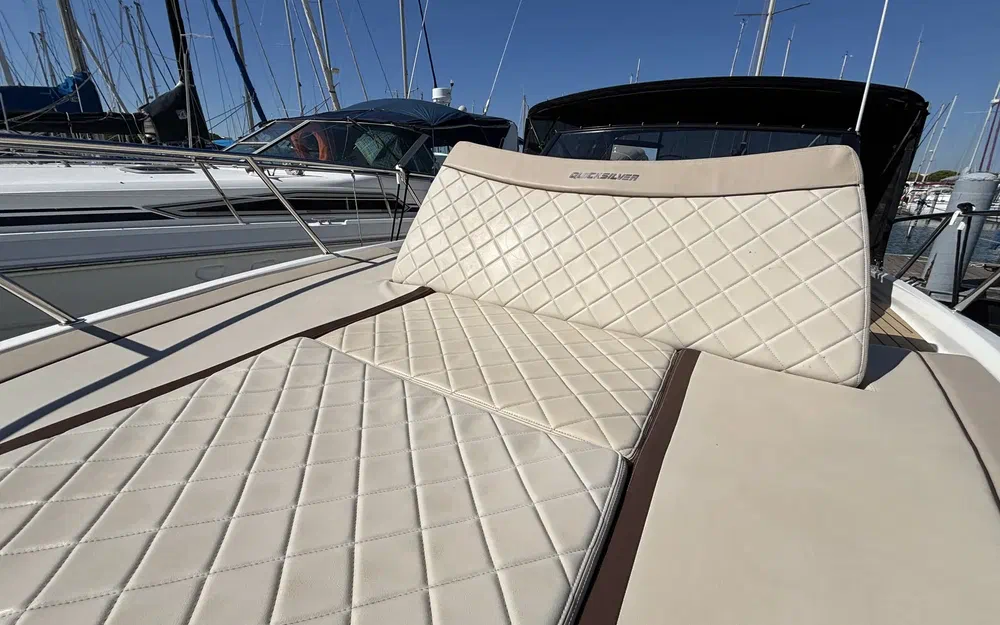 slider 11 Quicksilver Activ 875 Sundeck