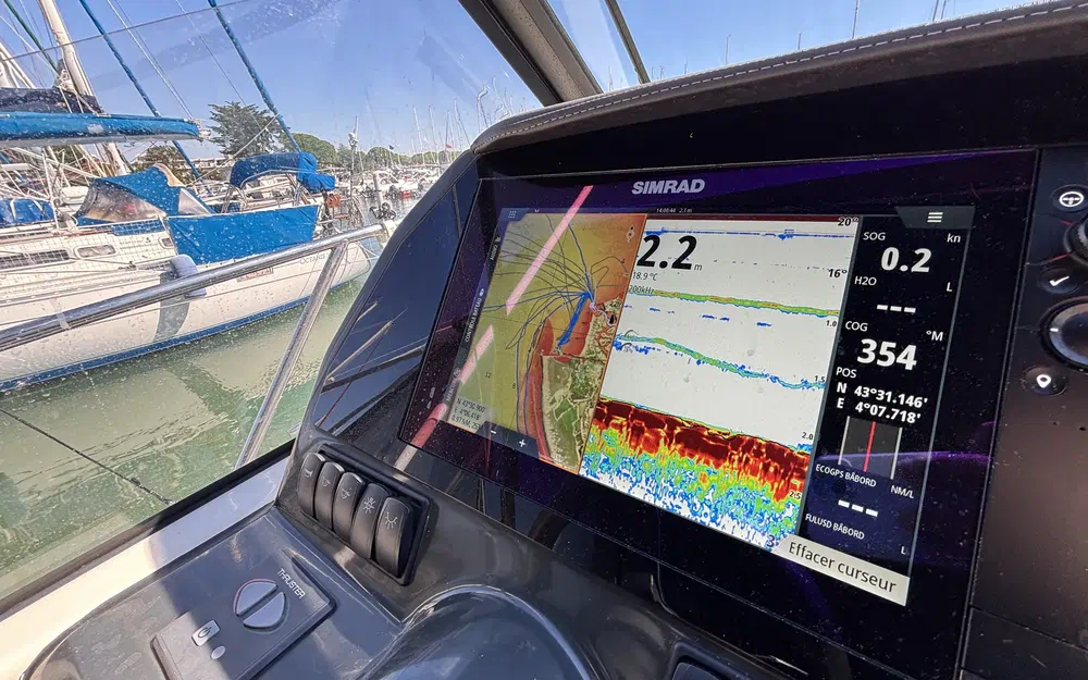 slider 12 Quicksilver Activ 875 Sundeck