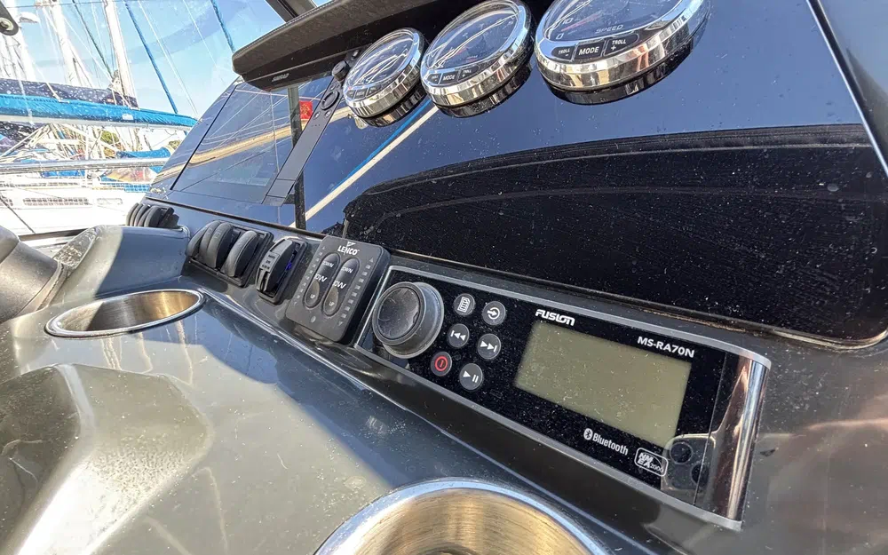 slider 14 Quicksilver Activ 875 Sundeck