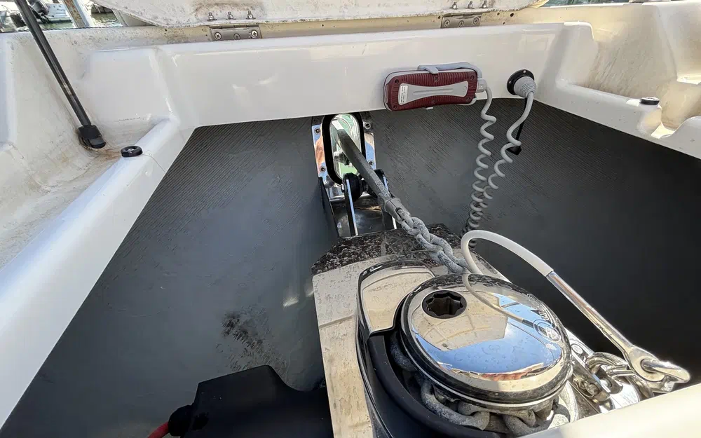 slider 8 Quicksilver Activ 875 Sundeck