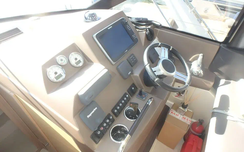 slider 16 Jeanneau Prestige 450 Fly