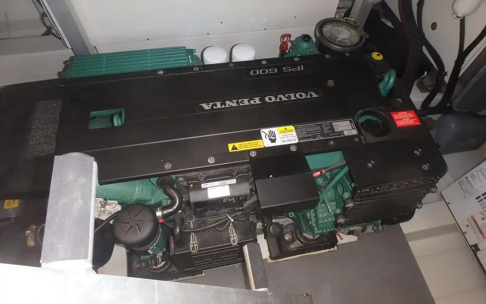 slider 32 Jeanneau Prestige 450 Fly